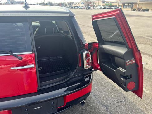 Used 2011 MINI Cooper Clubman S image 31