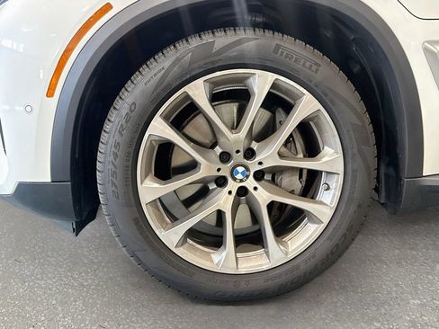 Used 2026 BMW X5 xDrive50e w/ Executive Package AWD/4WD image 33