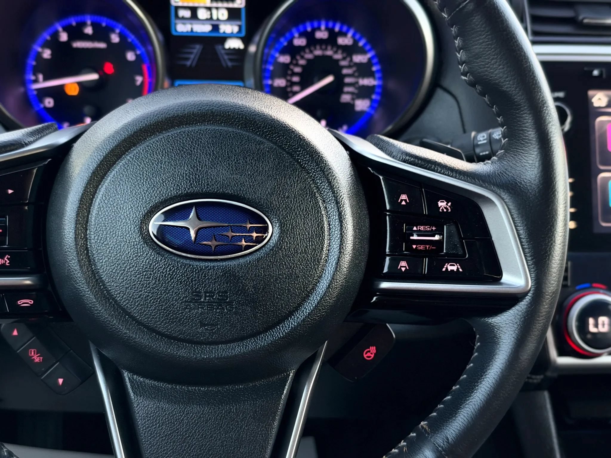 Used 2018 Subaru Outback 3.6R Touring AWD/4WD image 31