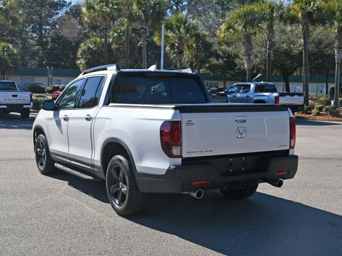 Used 2022 Honda Ridgeline Black Edition image 4