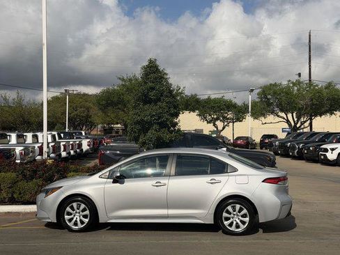 Certified 2024 Toyota Corolla LE image 4