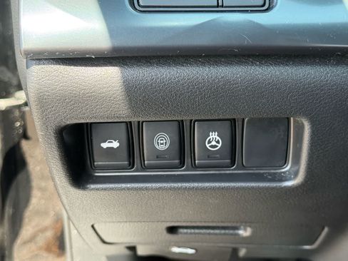 Used 2023 Nissan Maxima SR w/ Sport Mat Group FWD image 25