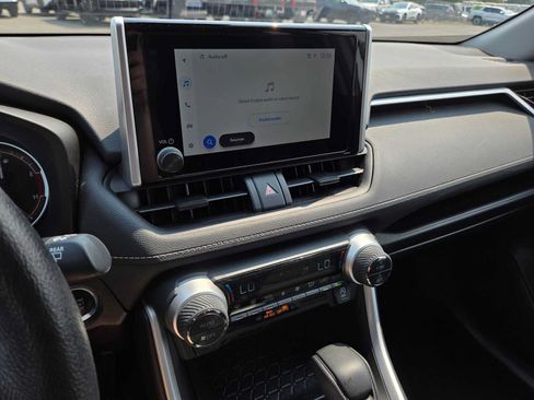 Certified 2025 Toyota RAV4 XLE AWD/4WD image 27