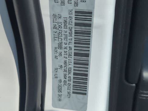 Certified 2018 Jeep Grand Cherokee Altitude AWD/4WD image 35