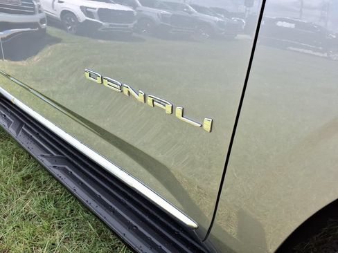 New 2026 GMC Yukon Denali w/ LPO, Floor Liner Package AWD/4WD image 10