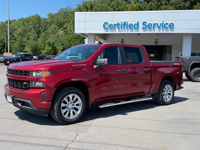 Used 2019 Chevrolet Silverado 1500 Custom w/ Custom Value Package AWD/4WD image 3