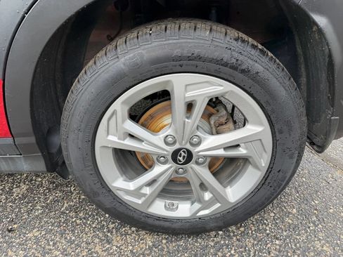 Used 2022 Hyundai Kona SEL AWD/4WD image 30