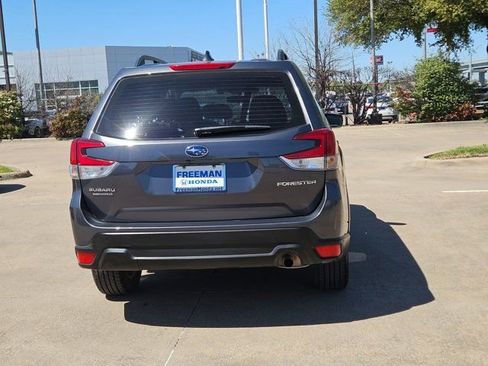 Used 2021 Subaru Forester Base image 6