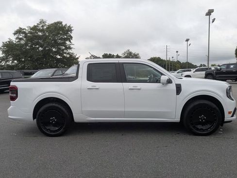 New 2025 Ford Maverick Lobo image 2