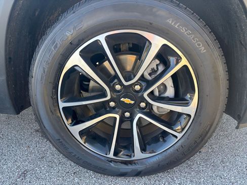 Used 2025 Chevrolet TrailBlazer LT image 28