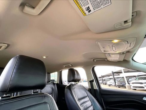 Used 2017 Ford Escape Titanium image 14