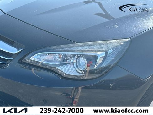 Used 2019 Buick Cascada Premium image 9