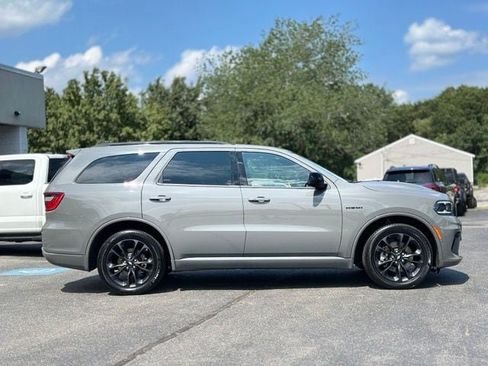 Used 2025 Dodge Durango R/T w/ Blacktop Package AWD/4WD image 7