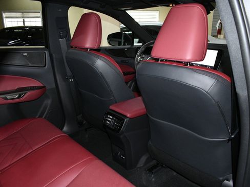 Used 2024 Lexus NX 350 AWD w/ Vision Package image 16