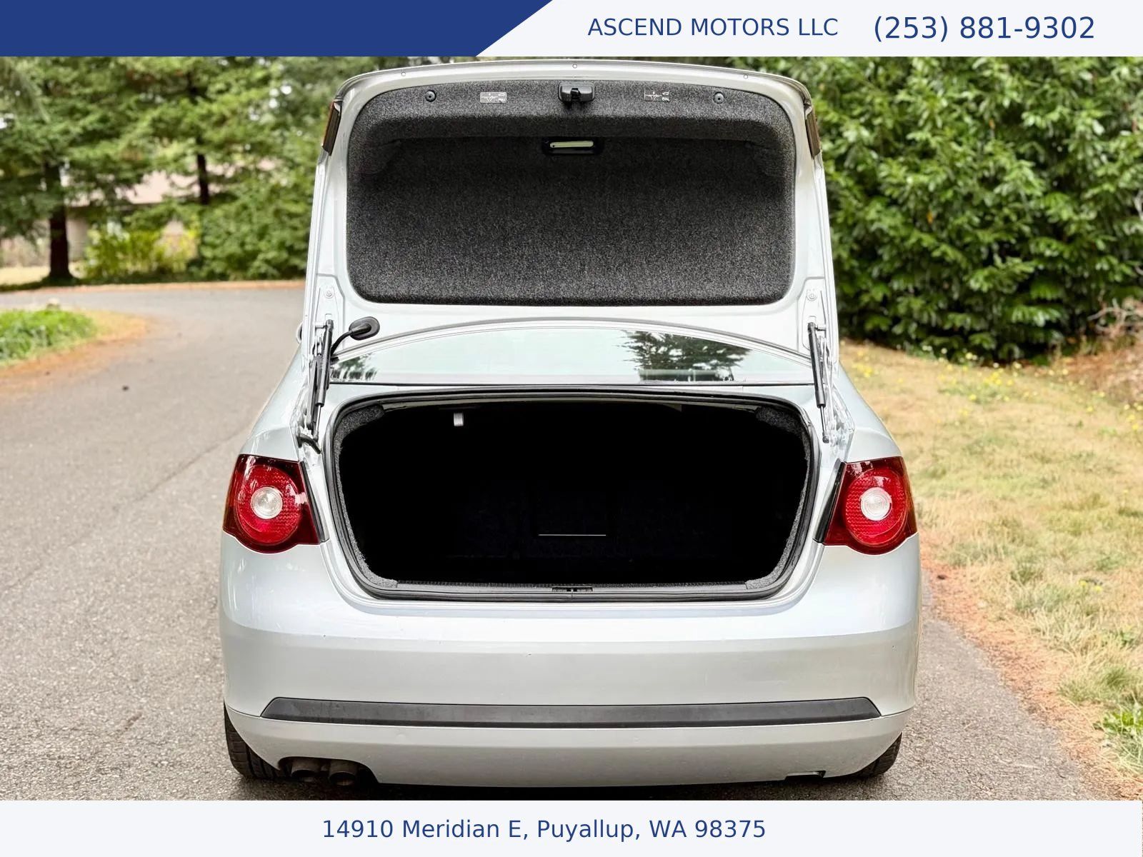Used 2010 Volkswagen Jetta TDI FWD image 16