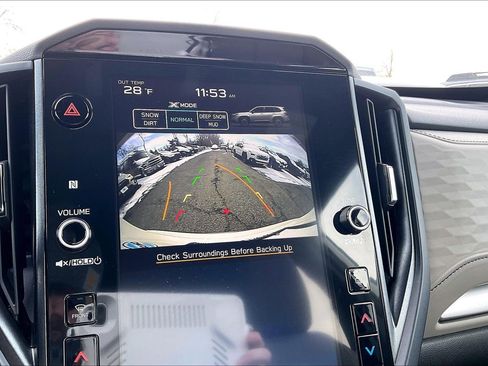 Certified 2025 Subaru Forester Premium image 27