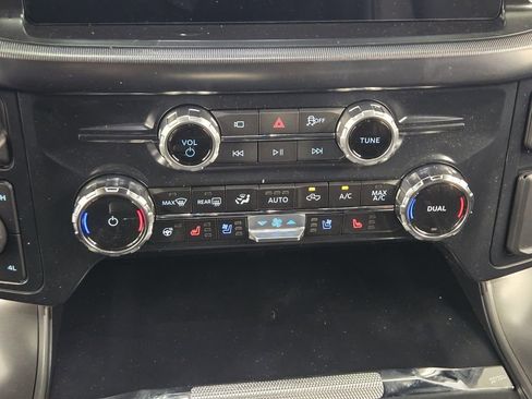 New 2025 Ford F150 Lariat w/ Equipment Group 502A High image 19