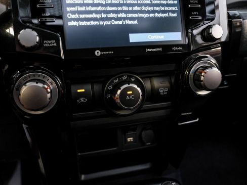 Used 2022 Toyota 4Runner TRD Off-Road Premium w/ Moonroof Package AWD/4WD image 27