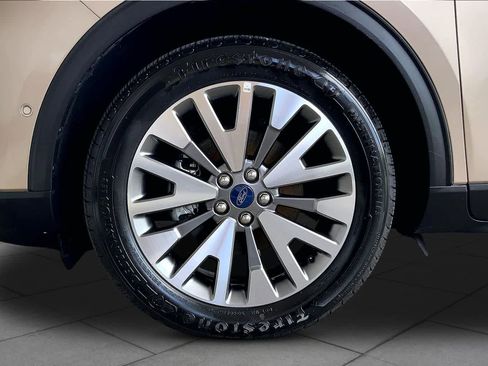 Used 2020 Ford Escape Titanium AWD/4WD image 11