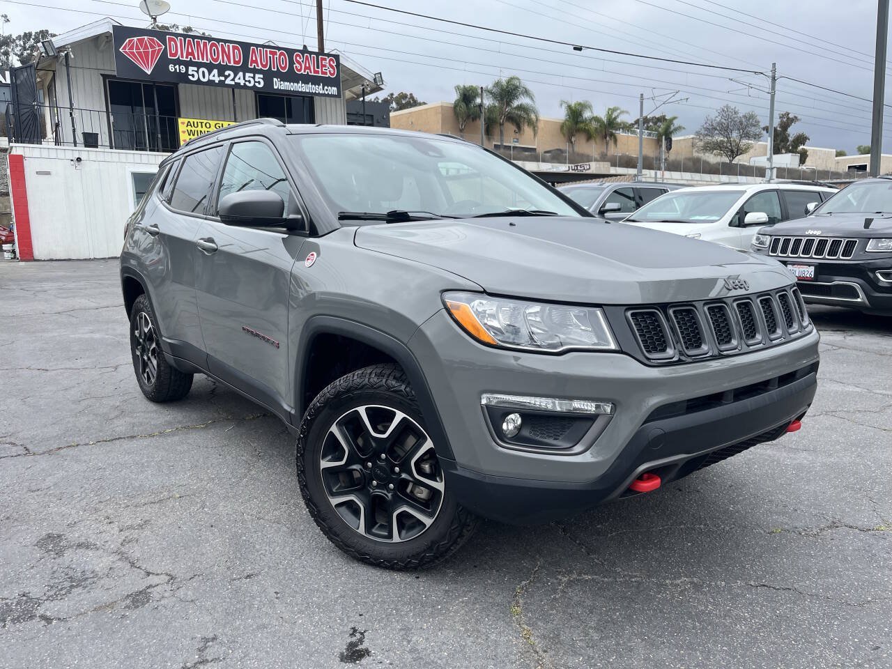 Used 2021 Jeep Compass Trailhawk w/ Sun and Sound Group AWD/4WD image 2