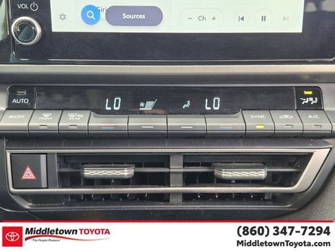 Used 2025 Toyota Camry LE FWD image 25