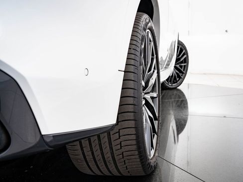 Used 2023 BMW X5 xDrive40i w/ M Sport Package image 42