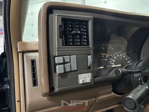 Used 1993 Chevrolet Silverado 3500 4x4 Extended Cab image 31