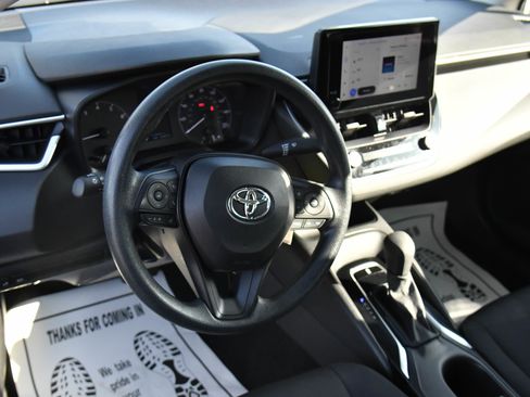Used 2024 Toyota Corolla LE image 14