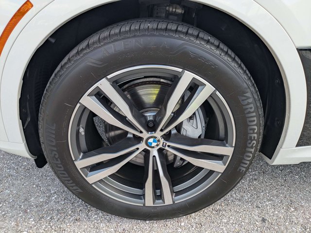 Used 2026 BMW X7 xDrive40i w/ M Sport Package AWD/4WD image 11