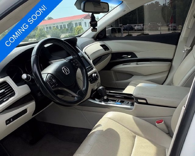 Used 2014 Acura RLX w/ Technology Package FWD image 2