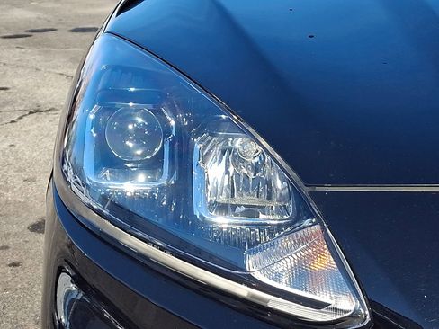 Used 2022 Ford Escape SEL image 10