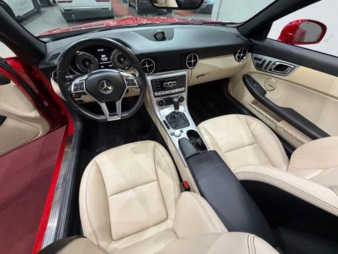 Used 2013 Mercedes-Benz SLK 350 image 25