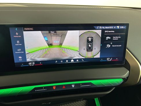 Used 2025 BMW X3 xDrive30i w/ Premium Package image 9