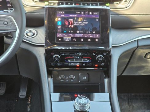 New 2026 Jeep Grand Cherokee L 4WD image 31
