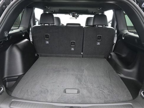 New 2025 Jeep Grand Cherokee Laredo image 18