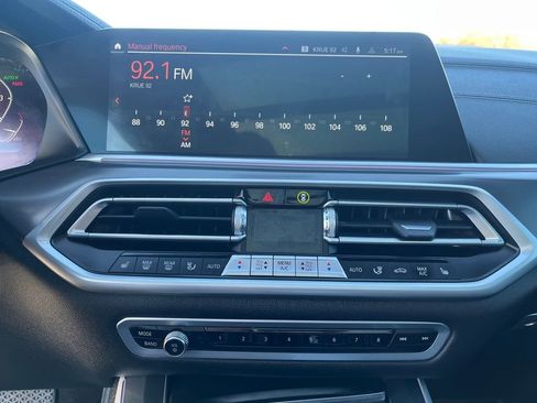Used 2022 BMW X5 xDrive40i AWD/4WD image 19