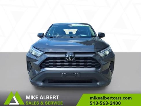 Used 2023 Toyota RAV4 LE AWD/4WD image 2