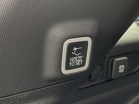 New 2026 Jeep Grand Cherokee Altitude AWD/4WD image 16