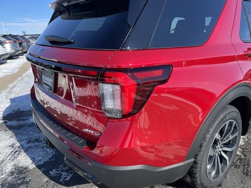 New 2026 Ford Explorer ST-Line image 35