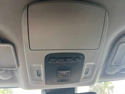 Used 2022 Toyota Camry XSE w/ Carpet Mat Package (TMS) FWD image 28