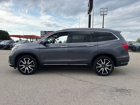 Used 2022 Honda Pilot Touring image 3
