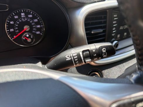 Used 2020 Kia Sorento S AWD/4WD image 31
