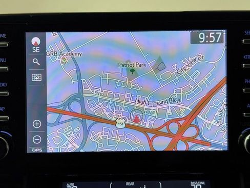 Certified 2023 Toyota Sienna Platinum image 31