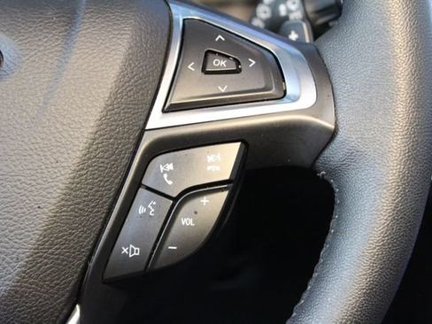 Used 2020 Ford Edge Titanium w/ Equipment Group 301A AWD/4WD image 24