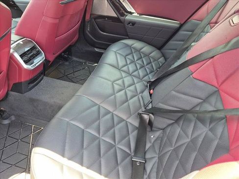 Used 2023 BMW 740i RWD image 19