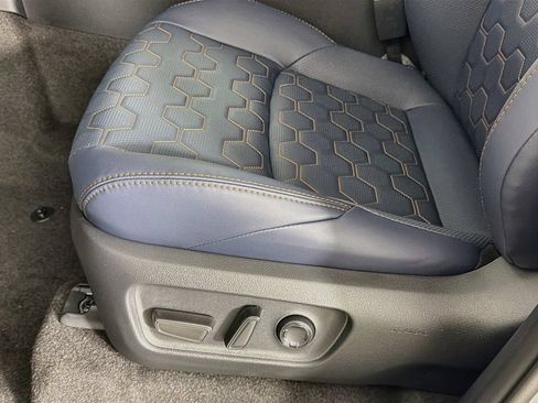 New 2026 Toyota 4Runner Platinum AWD/4WD image 23
