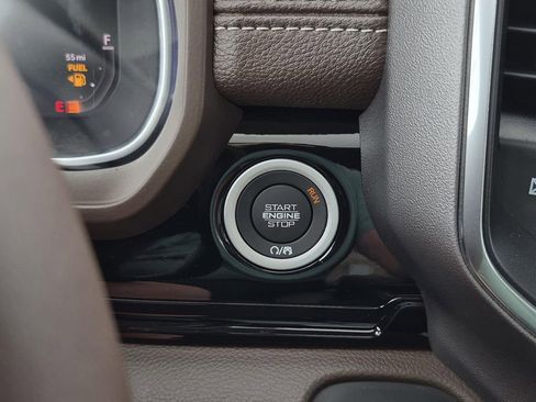 New 2026 RAM 1500 Laramie AWD/4WD image 22