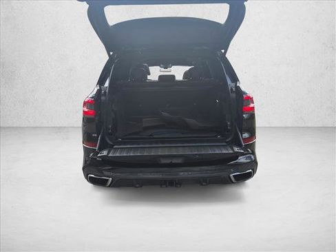 Used 2019 BMW X5 xDrive50i w/ M Sport Package image 7