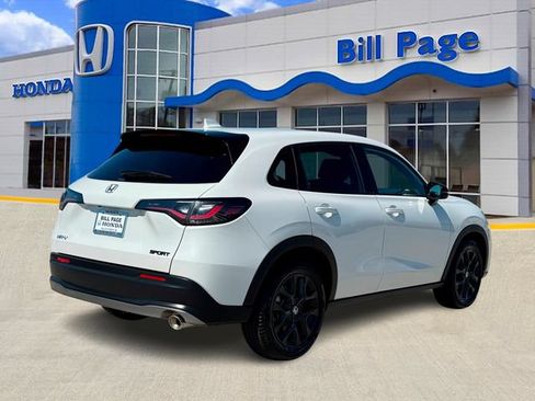 Certified 2025 Honda HR-V Sport image 7
