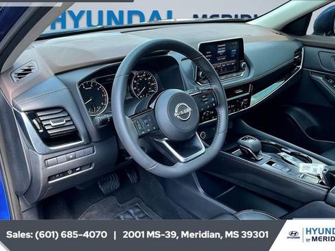 Used 2023 Nissan Rogue SL image 12